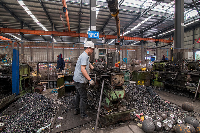 睢宁网架配件-螺栓球加工车间